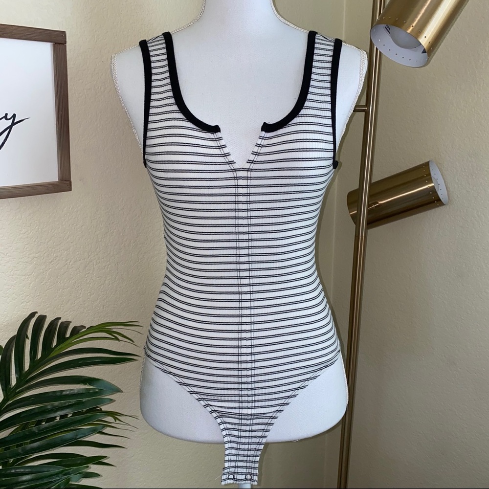 Bodysuit | Low Cut | Top | Striped Bodysuit
